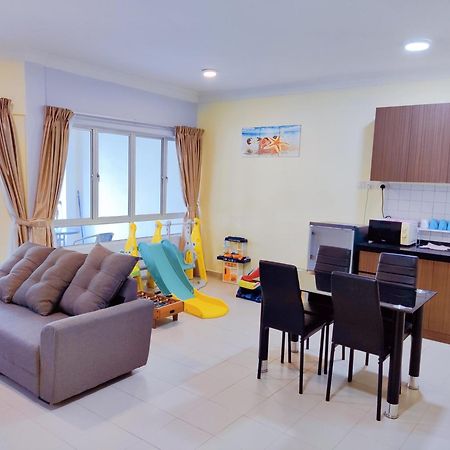 Jojo Homestay Tiara Residence Desaru Exterior foto